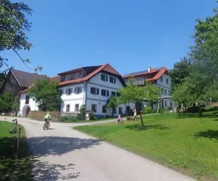 Hotel Biohof Stadler *